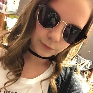 Meet your Posher, Ariah